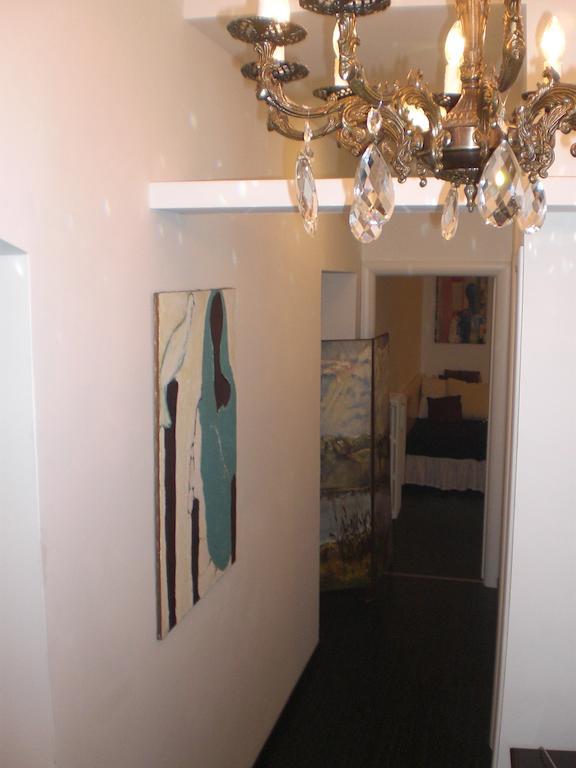 De Blasio Guest house